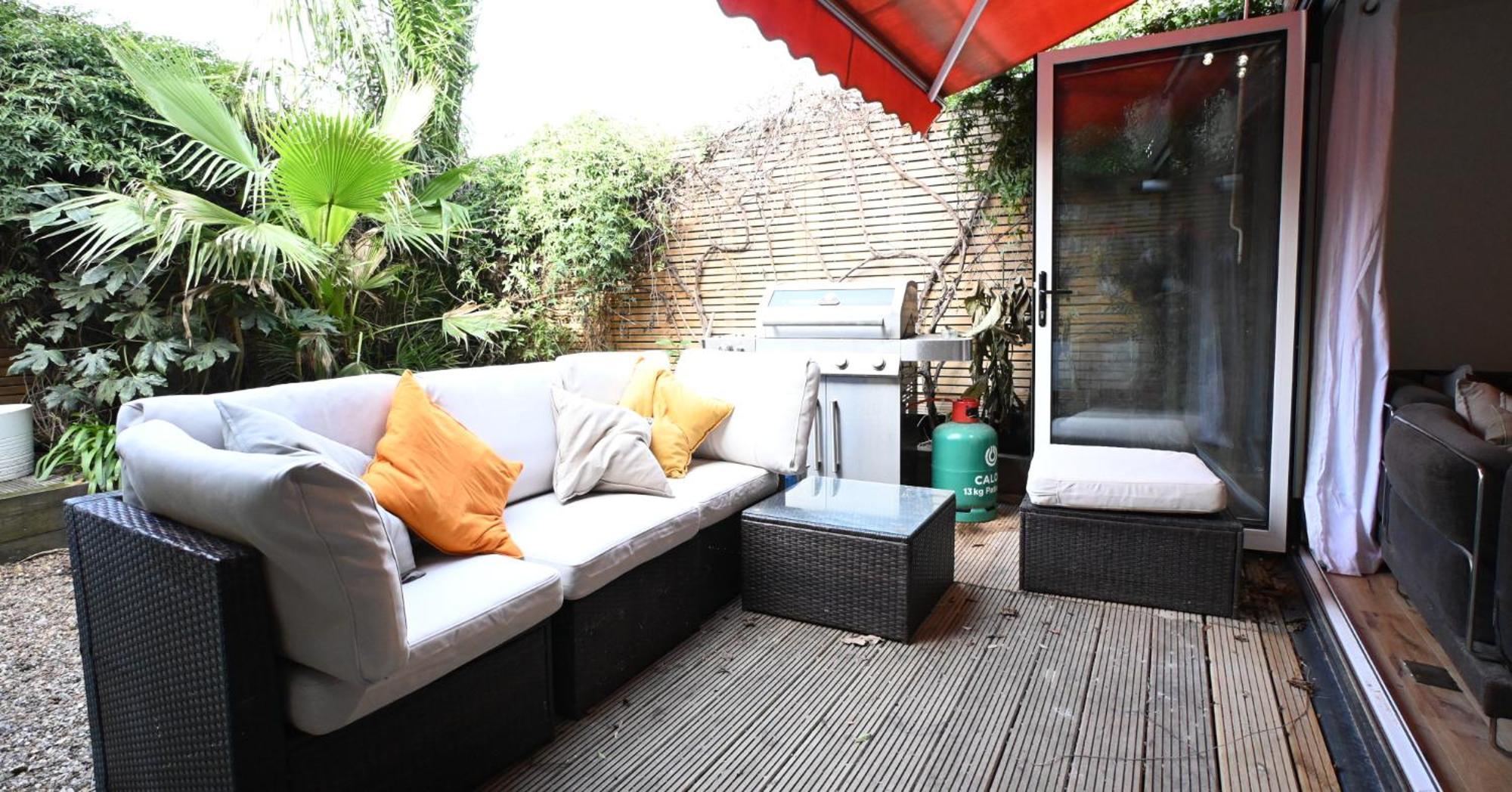 ロンドン 3-Bed House With Amazing Gardenヴィラ エクステリア 写真